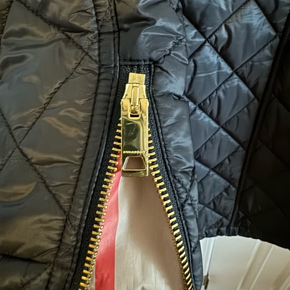 Burberry Quilted Jacket - Picture 3 of 6